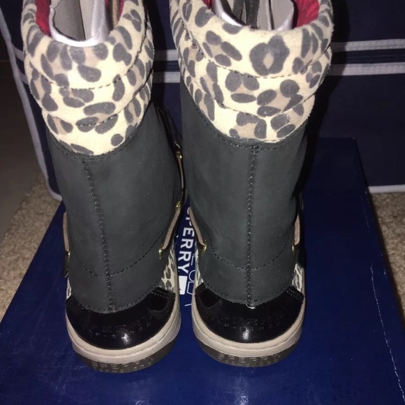 NWB Women’s Sperry Hikerfish Black Leopard 8M. - Picture 6 of 8
